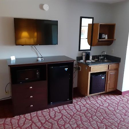 Boarders Inn & Suites By Cobblestone Hotels Superior Zewnętrze zdjęcie