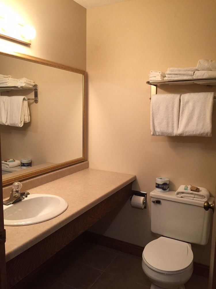 Boarders Inn & Suites By Cobblestone Hotels Superior Zewnętrze zdjęcie