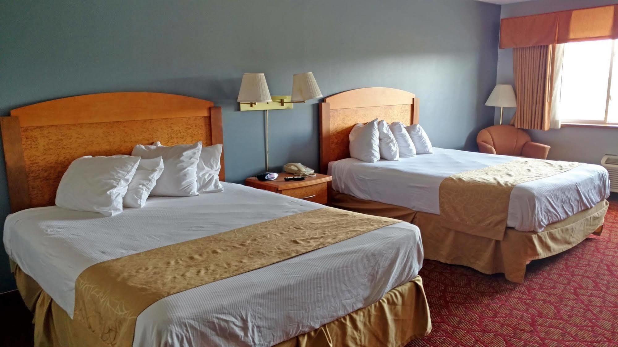 Boarders Inn & Suites By Cobblestone Hotels Superior Zewnętrze zdjęcie