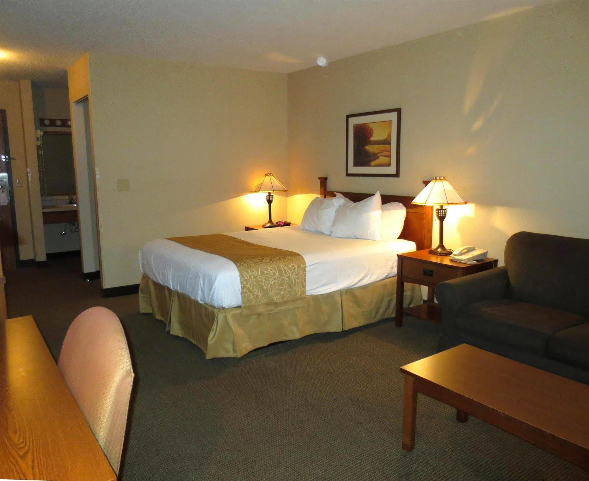 Boarders Inn & Suites By Cobblestone Hotels Superior Zewnętrze zdjęcie