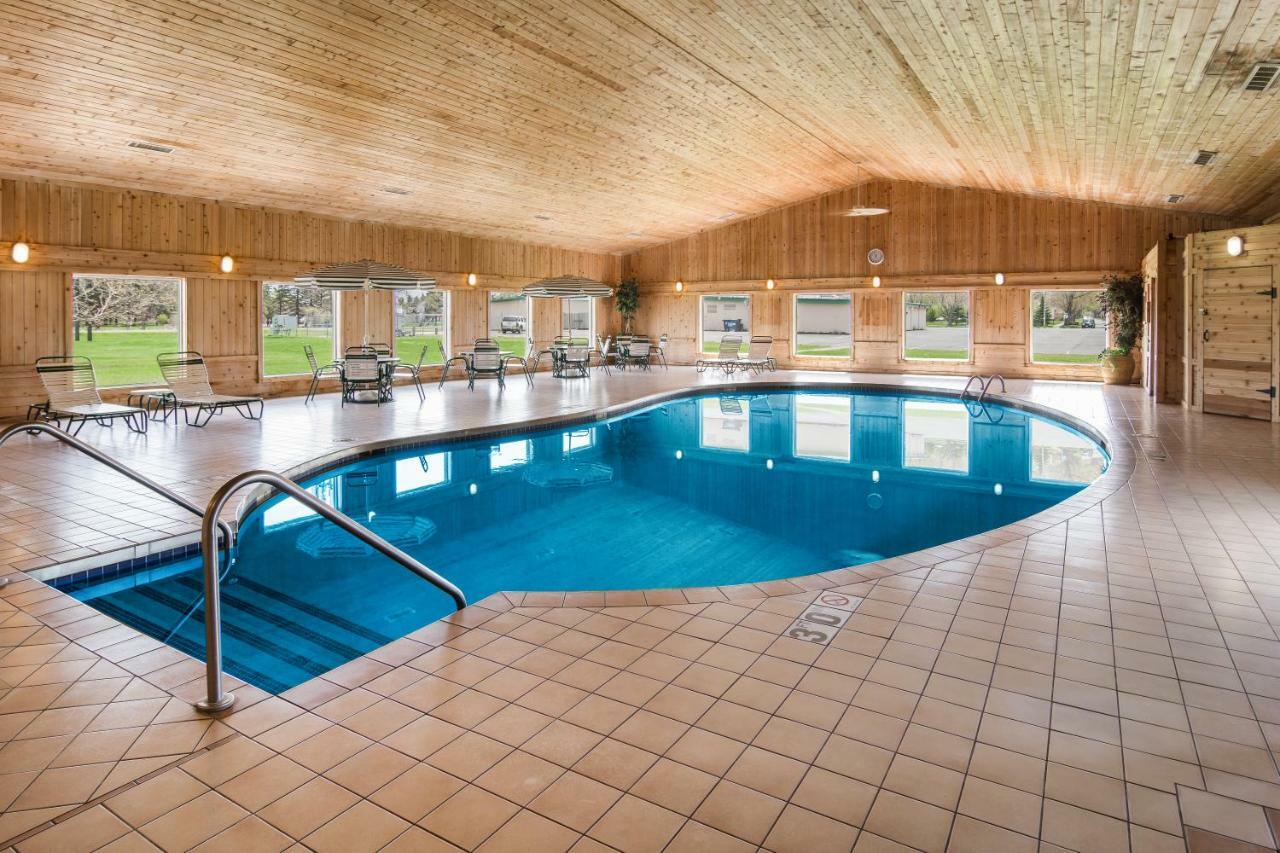 Boarders Inn & Suites By Cobblestone Hotels Superior Zewnętrze zdjęcie