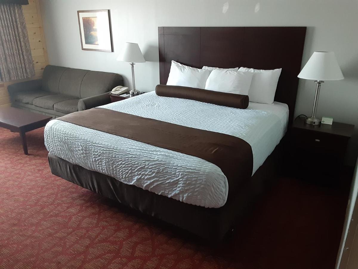 Boarders Inn & Suites By Cobblestone Hotels Superior Zewnętrze zdjęcie