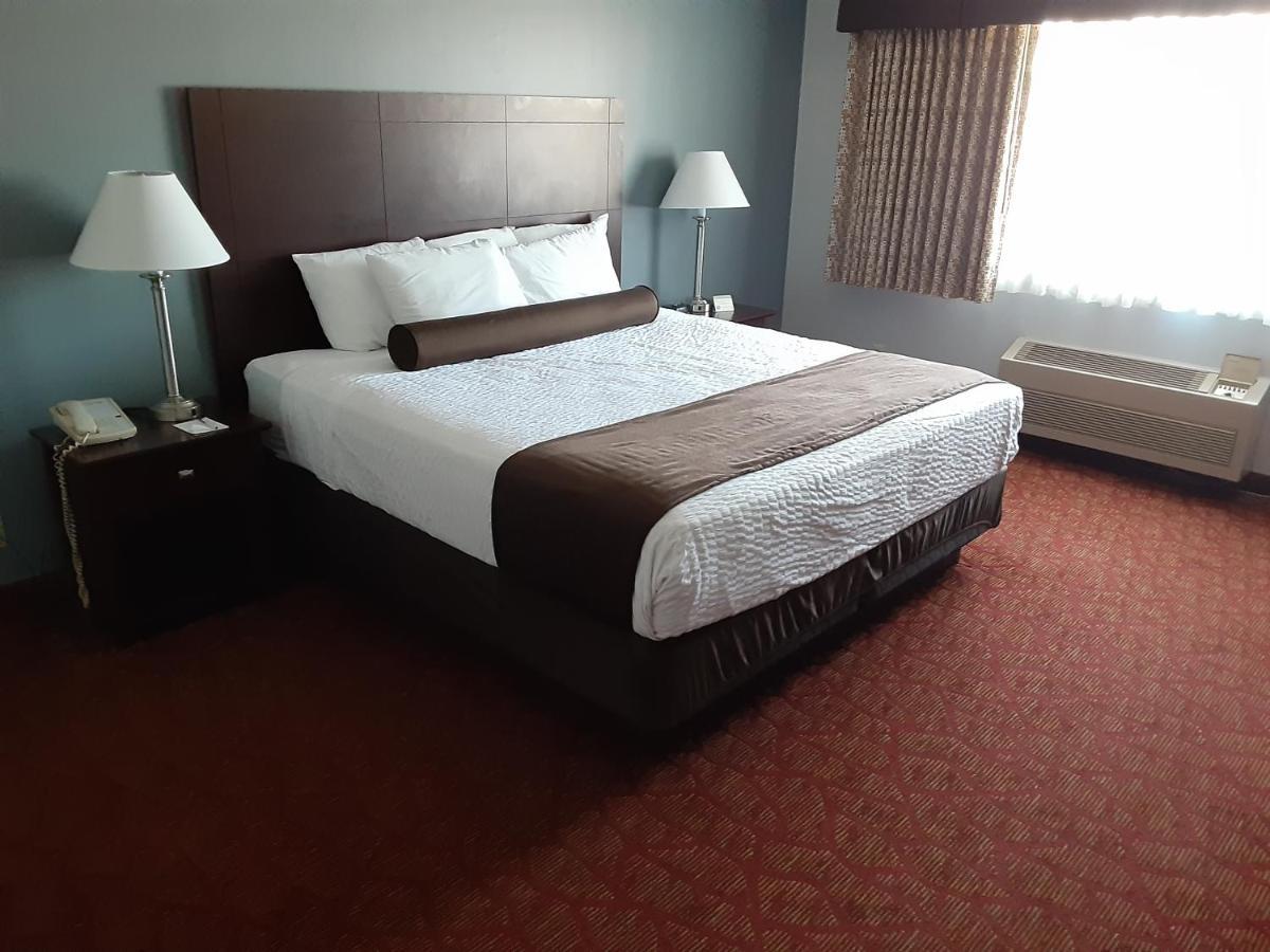Boarders Inn & Suites By Cobblestone Hotels Superior Zewnętrze zdjęcie