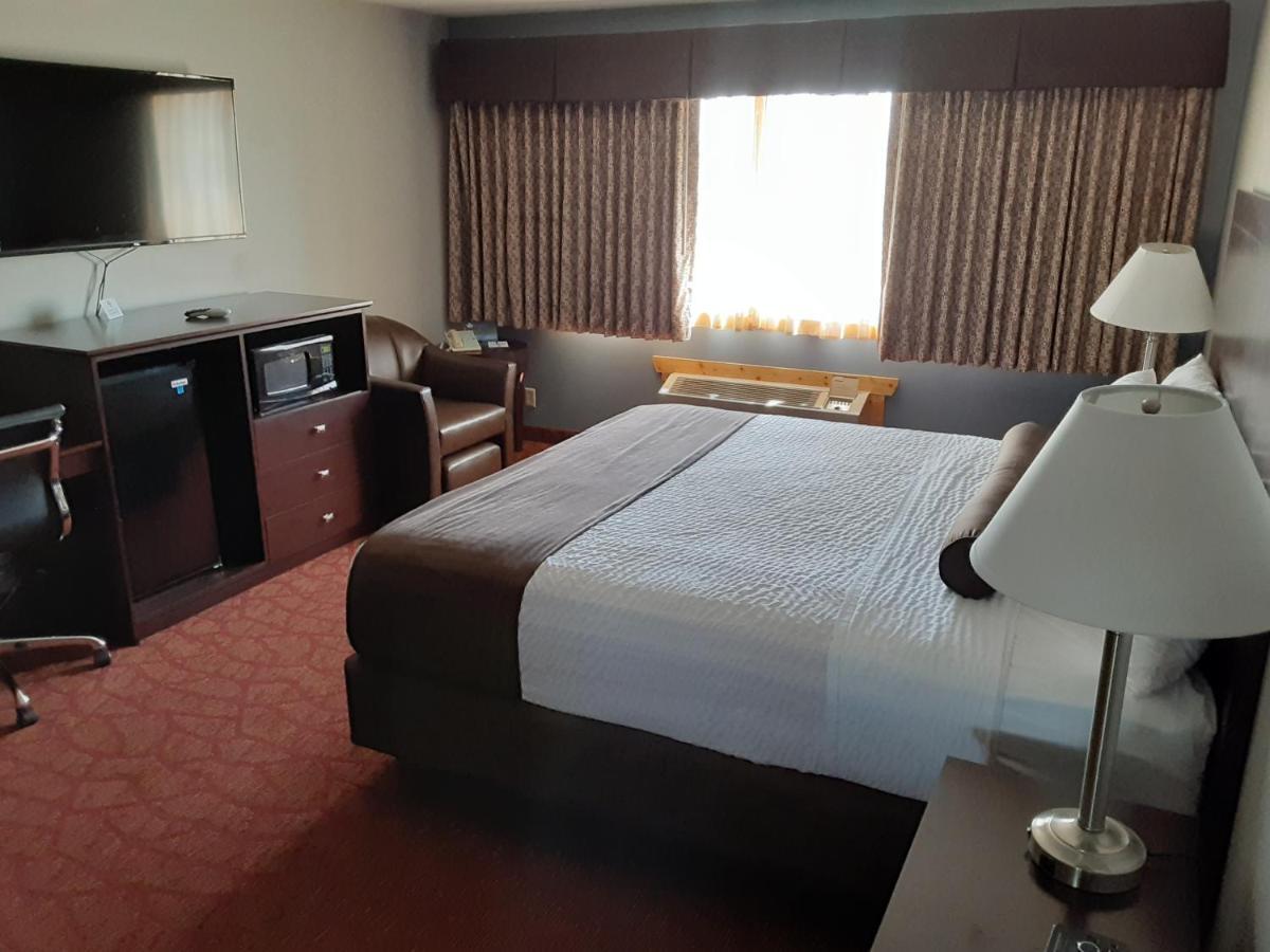 Boarders Inn & Suites By Cobblestone Hotels Superior Zewnętrze zdjęcie